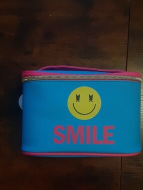 Cosmetic Bag - Blue 'Smile'